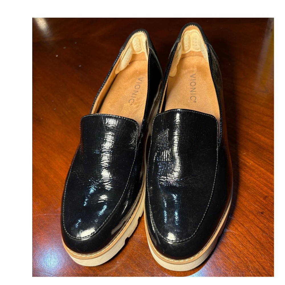 Vionic Womens Black Patent Leather Suede Heel Lug Sole Platform Loafers Size 8.5 - Picture 9 of 13